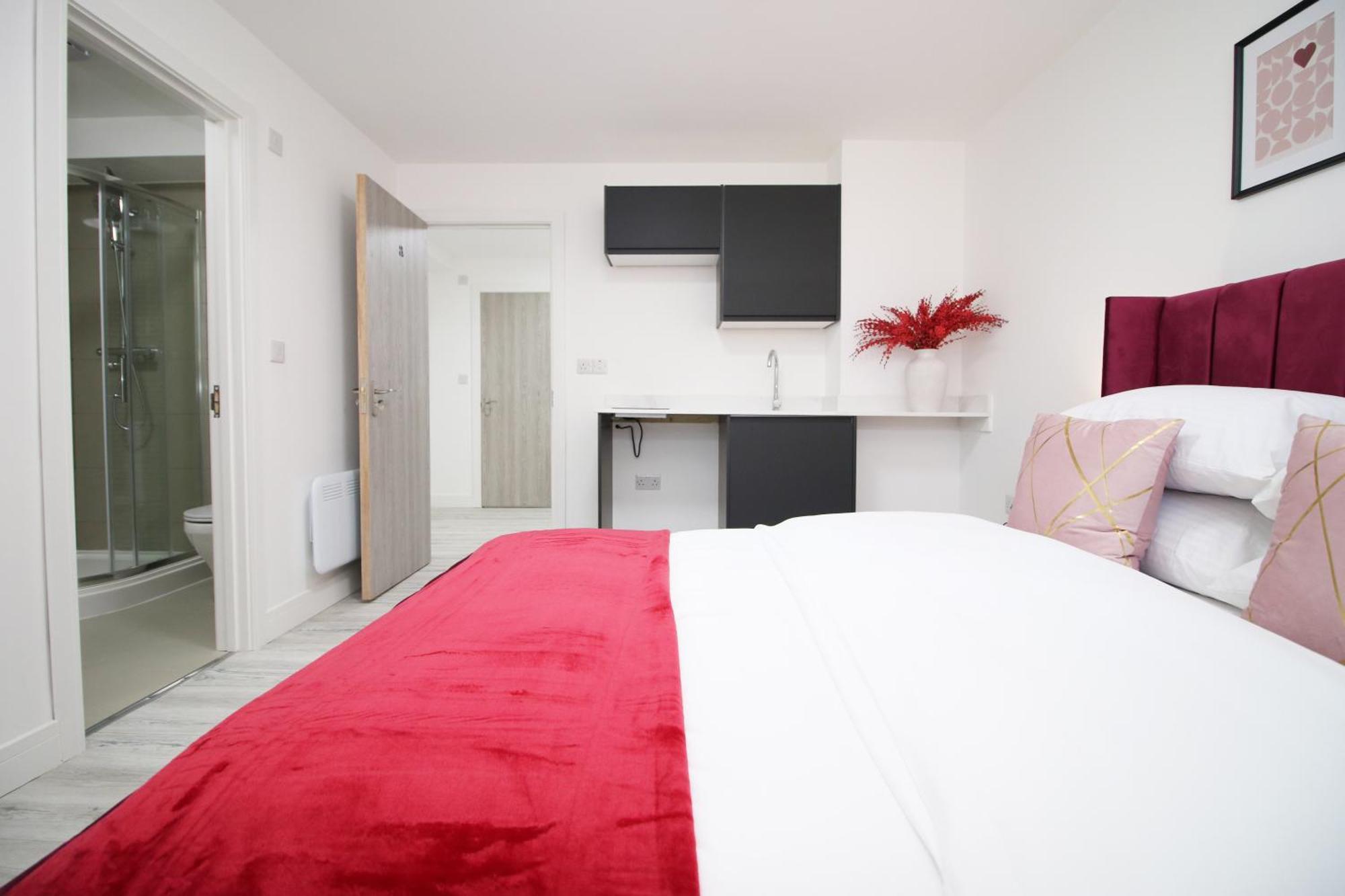 New Cardiff Bloc Exclusive Apartments By Prime Stays - Shops And Parking - Great For Groups And Families Exterior photo